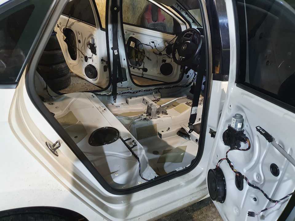 Как выполняется шумоизоляция volkswagen polo sedan | интернет-журнал для автолюбителей