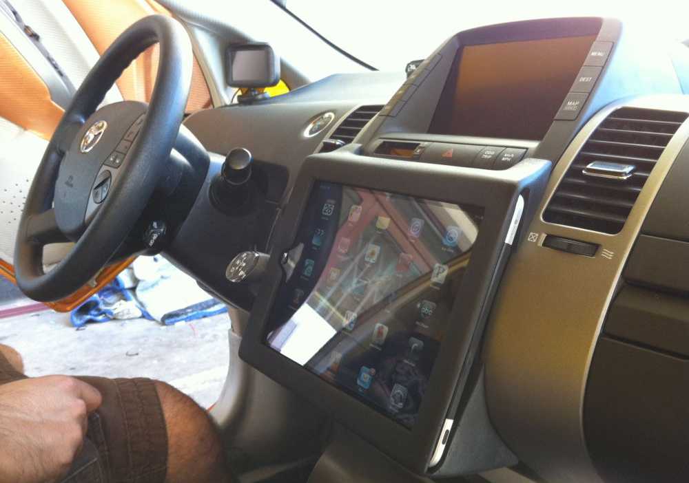 Планшет в автомобиль вместо магнитолы своими руками: пошаговая инструкция, особенности установки и рекомендации