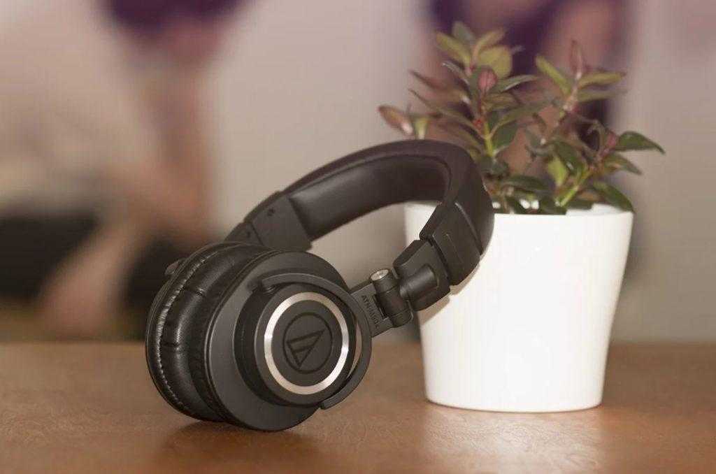 Audio-technica ath-m50xbt review