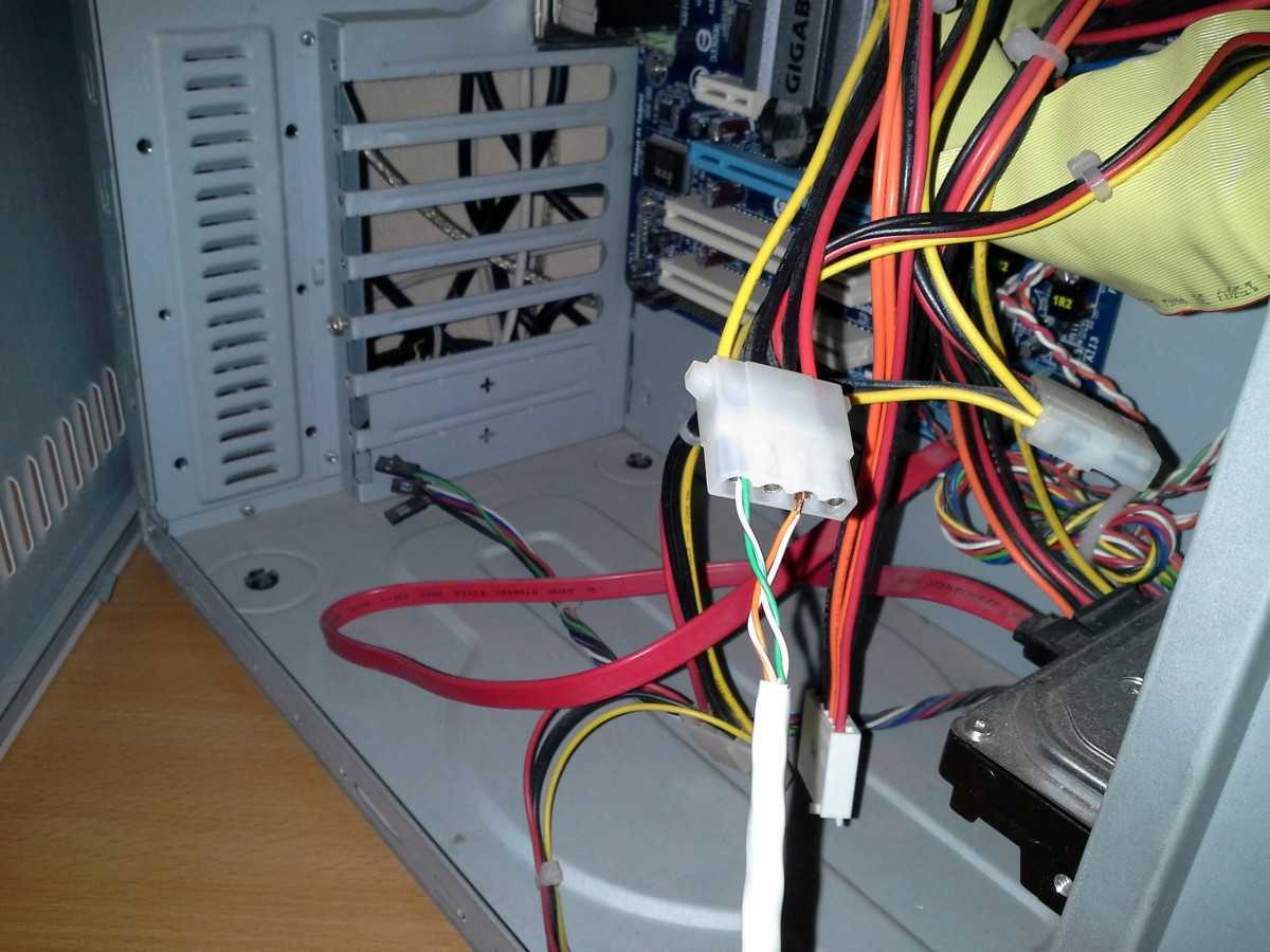 Как подключить магнитолу дома❓ через блок питания от компьютера, к сети 220в | caraudioinfo.ru