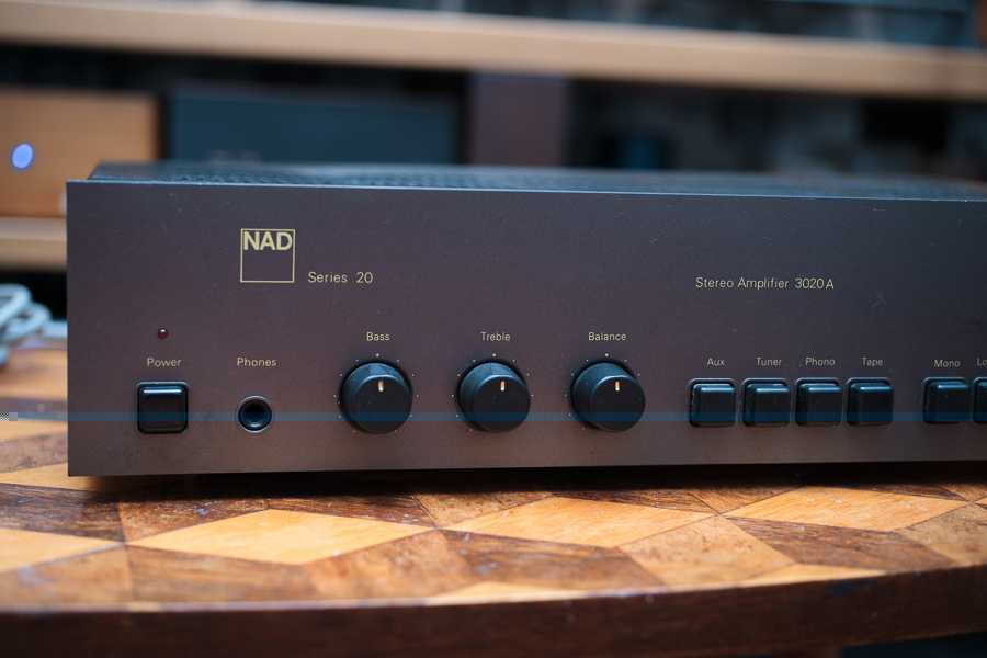 С тех пор, как Бьорн Эрик Эдвардсен разработал оригинальный NAD 3020 - возможно, самый известный в мире бюджетный усилитель, - NAD стал синонимом звука по недорогой цене, но это было в прошлом Наушники NAD Viso HP50 ОБЗОР