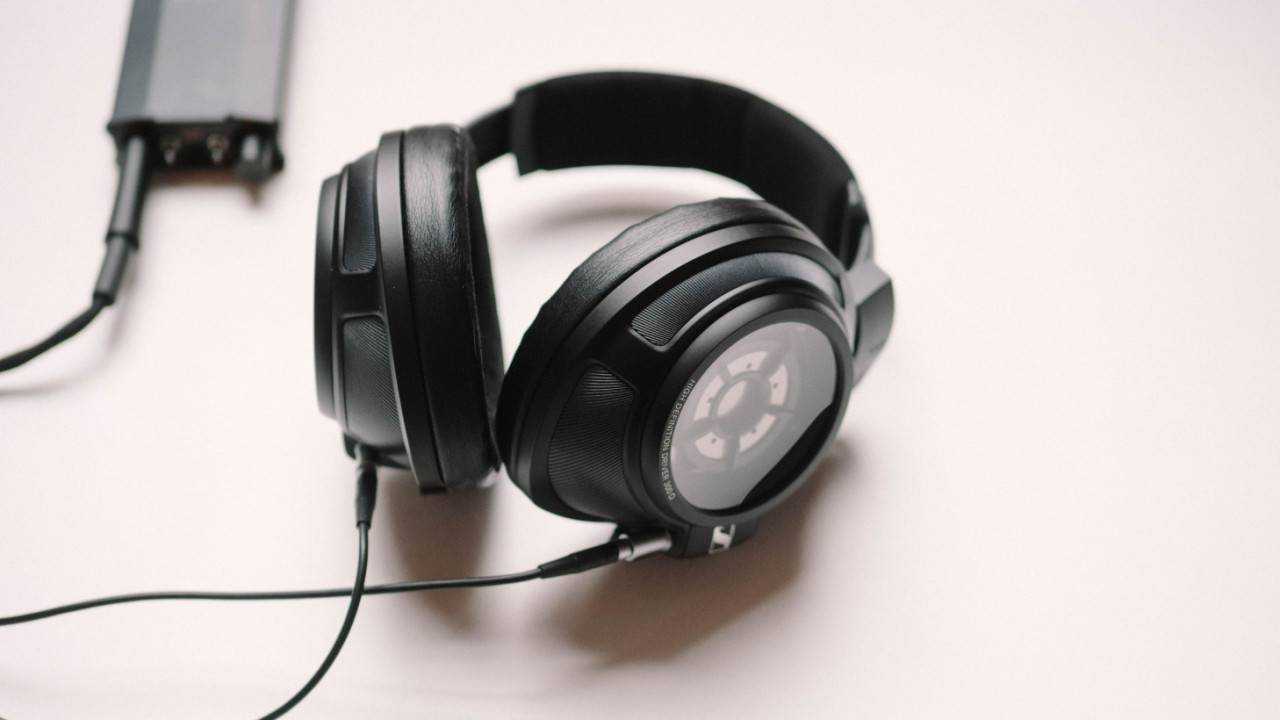Sennheiser hd820 headphone review - audiophileon